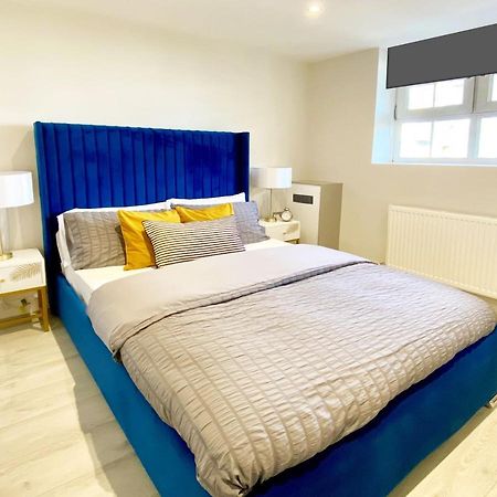 Perfect Central Location- 5 Minutes From Tower Bridge ! 8 Minutes Walk From Tube 伦敦 外观 照片