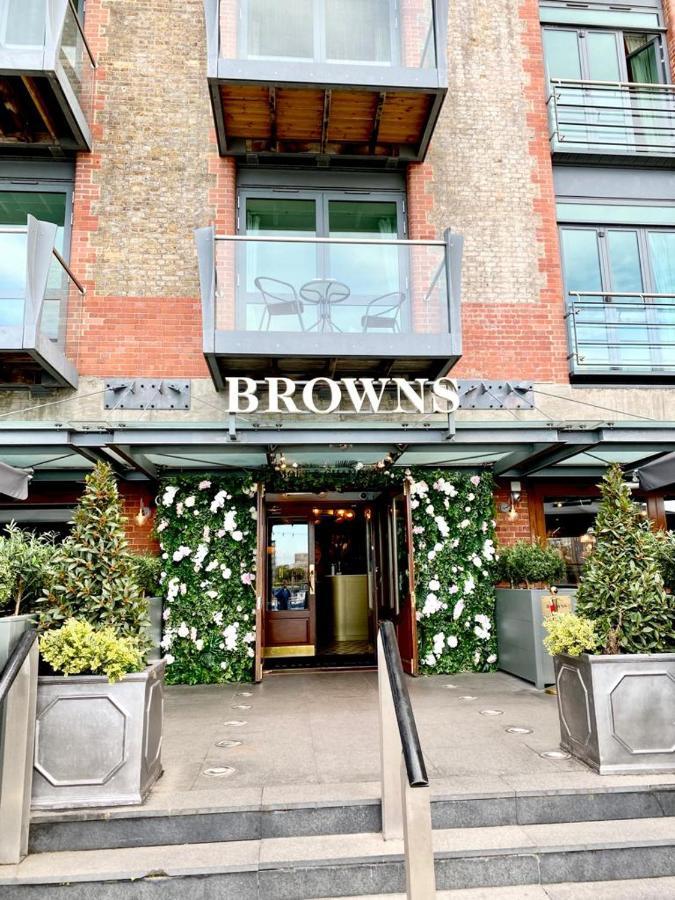 Perfect Central Location- 5 Minutes From Tower Bridge ! 8 Minutes Walk From Tube 伦敦 外观 照片